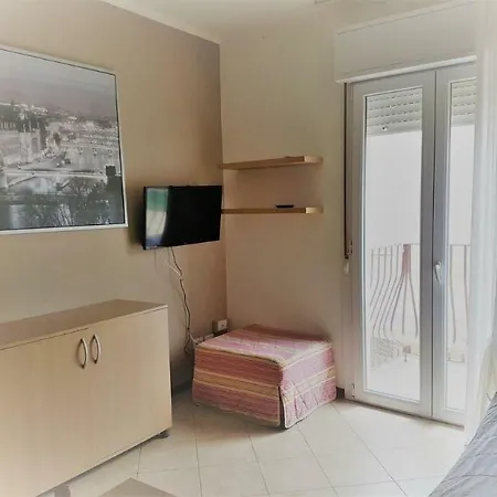 Uno & * Rimini