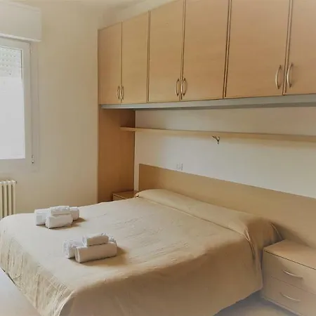 Apartment Uno &