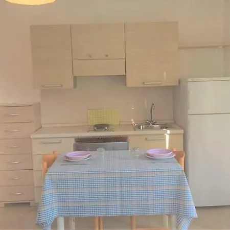 Uno & Apartment